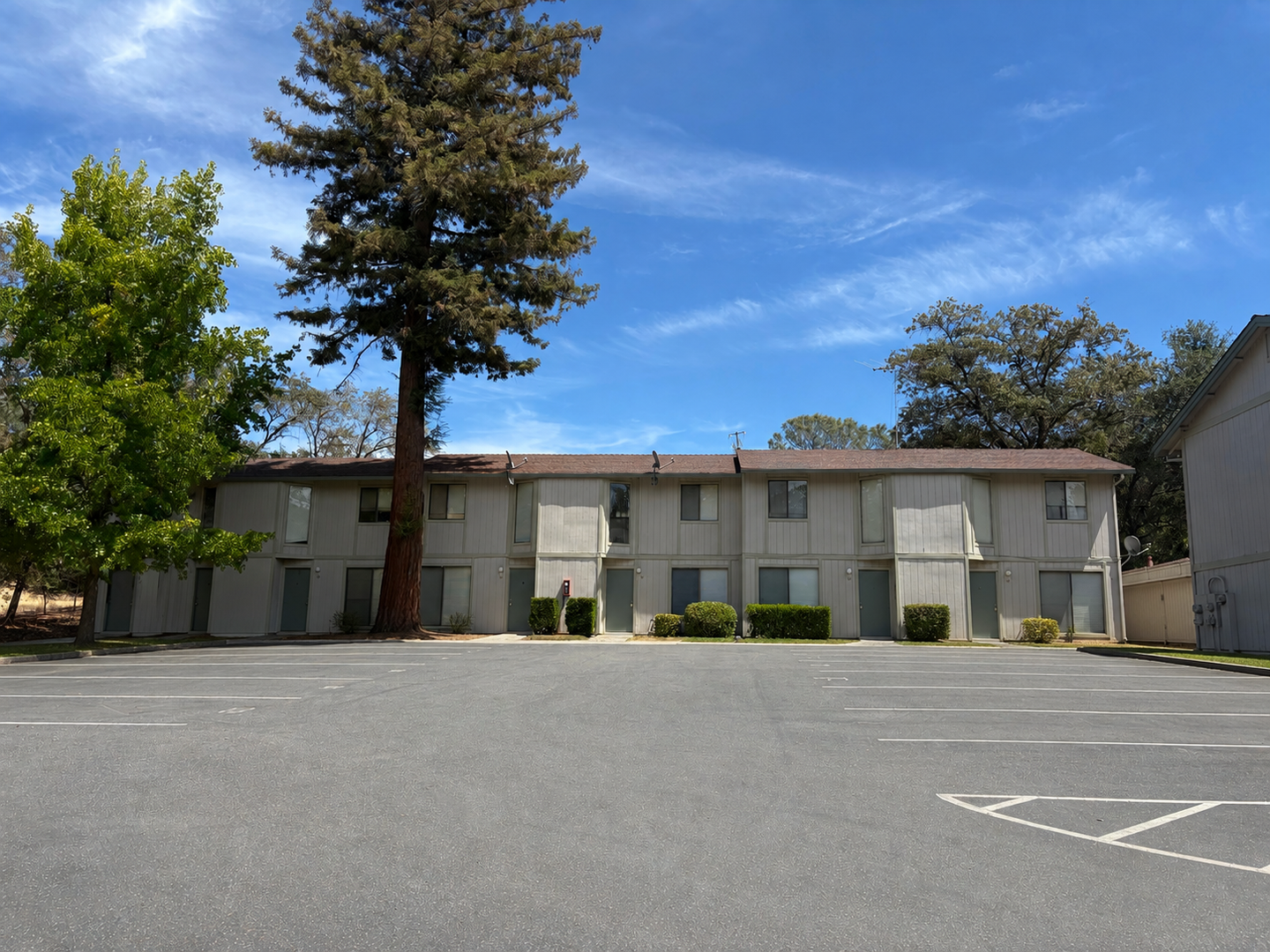 Auburn Apartment: Rock Creek Apartments