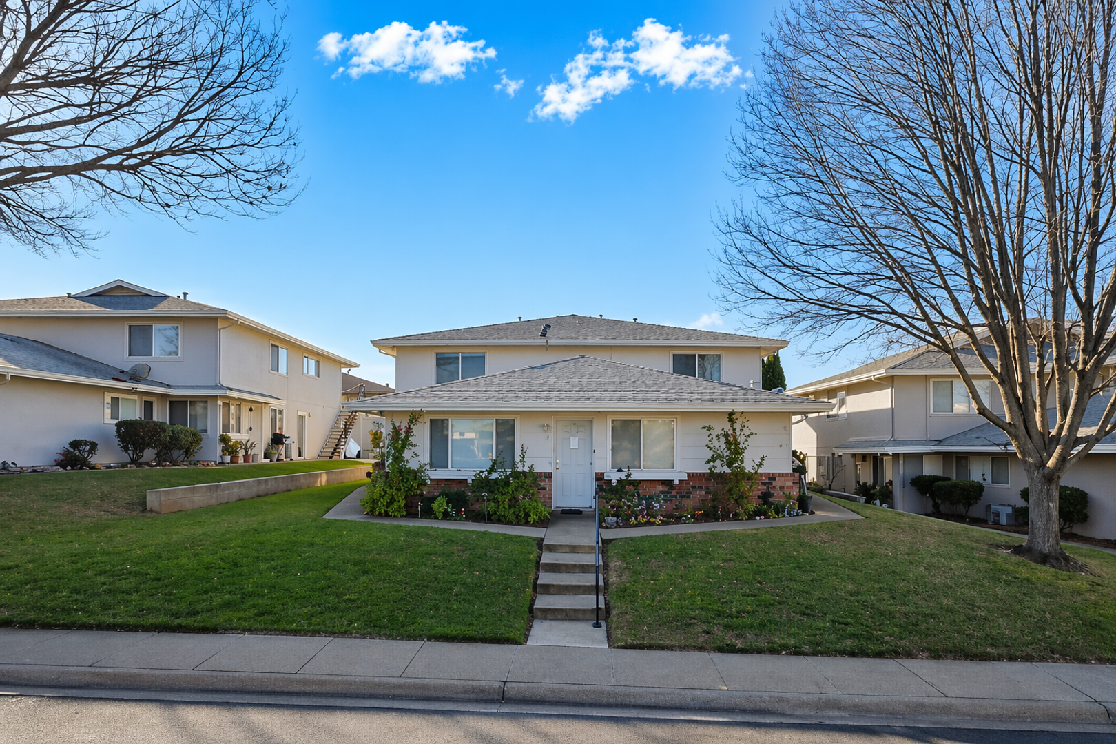 Auburn House: 3585 Sapphire Drive # 4