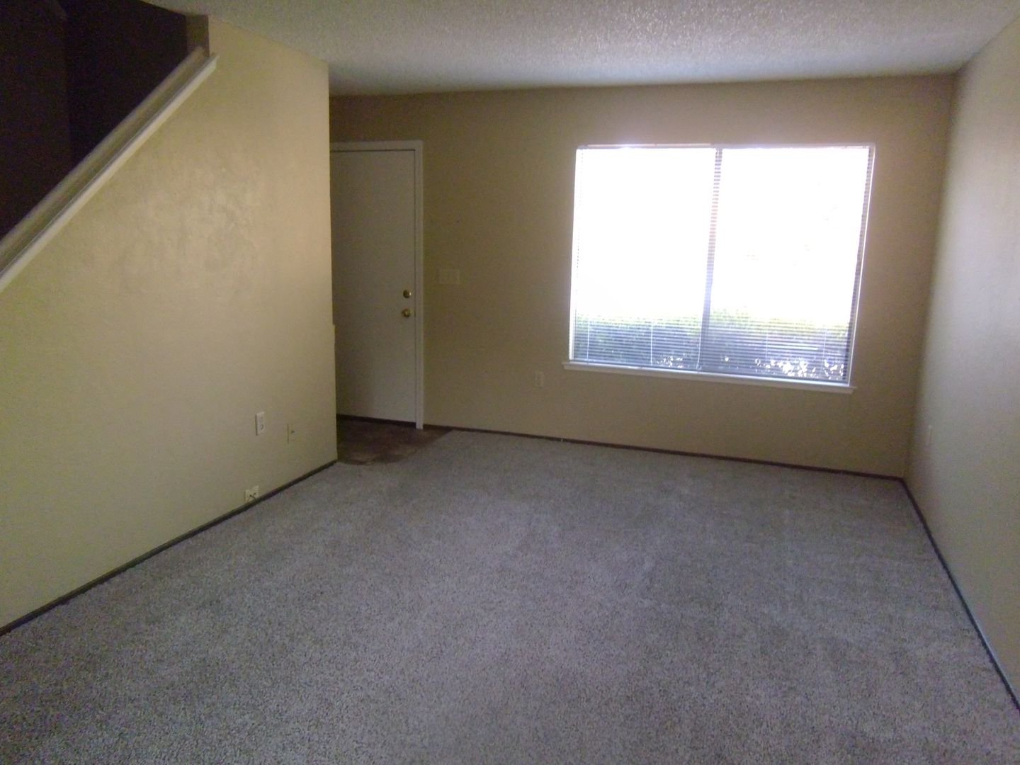 Auburn Apartment: Rock Creek Apartments