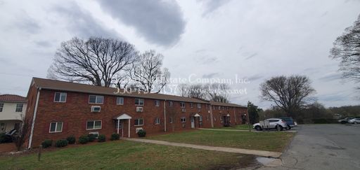 725 Akron Drive Apt P – photo 1