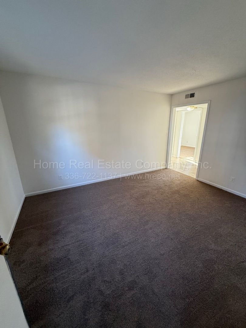 Winston-Salem Apartment: 1025 Carolina Avenue Apt C