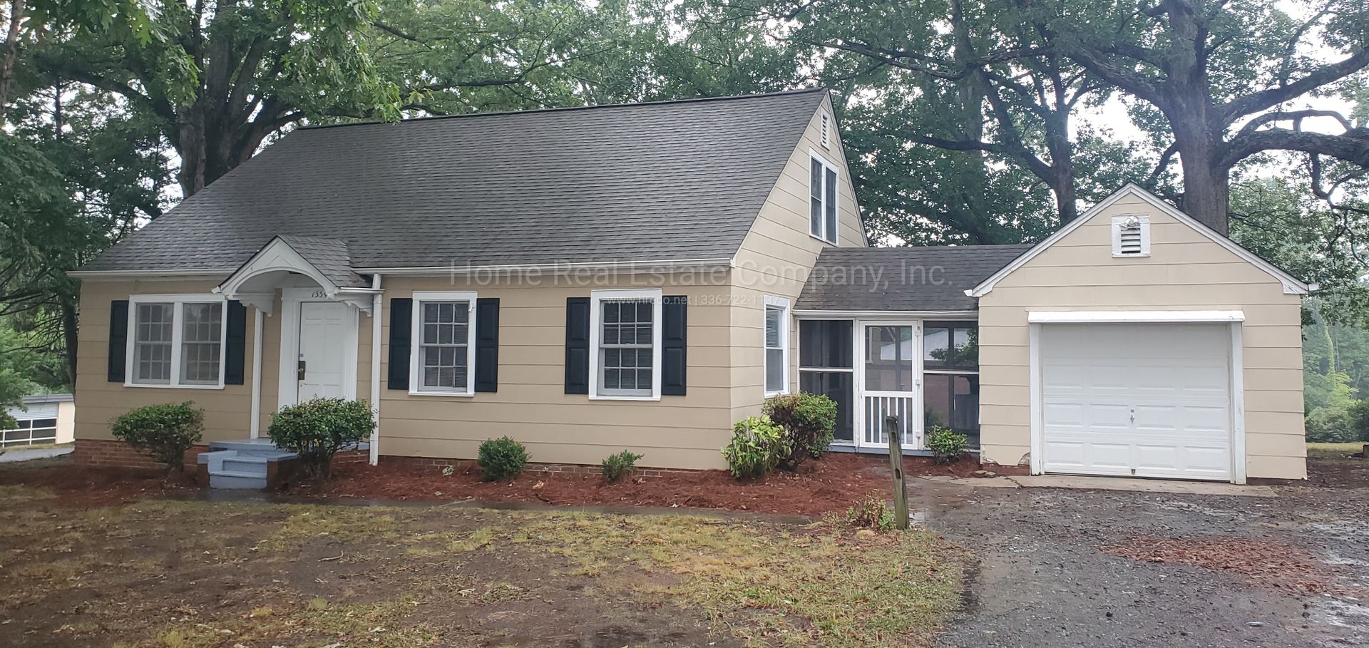 Winston-Salem House: 1354 Westbrook Plaza Drive