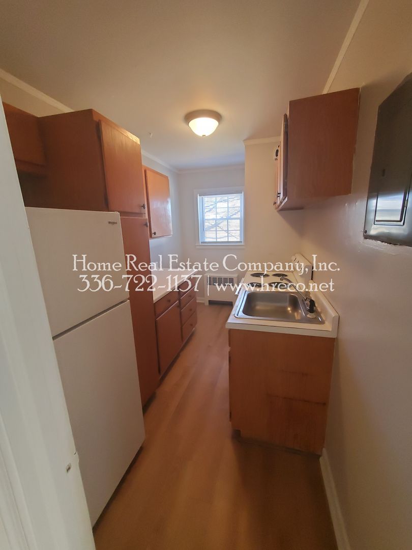 200 High Street Apt 11, WinstonSalem, NC 27101