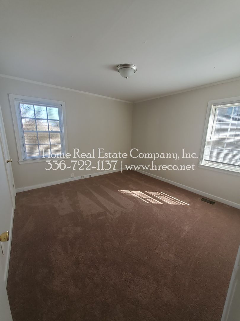 200 High Street Apt 11, WinstonSalem, NC 27101