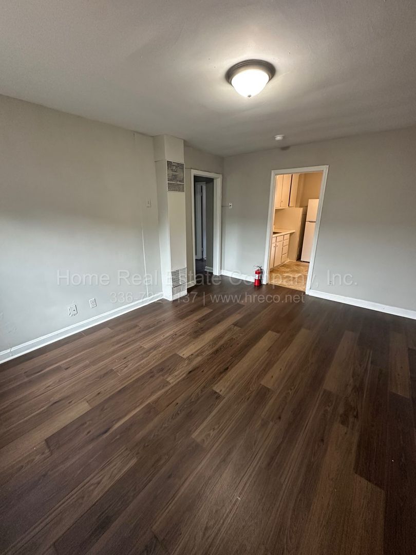 Winston-Salem Apartment: 1447 Clark Avenue Apt B
