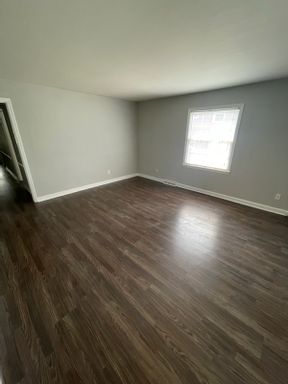 1194 W. Fourth Street Apt A – photo 1