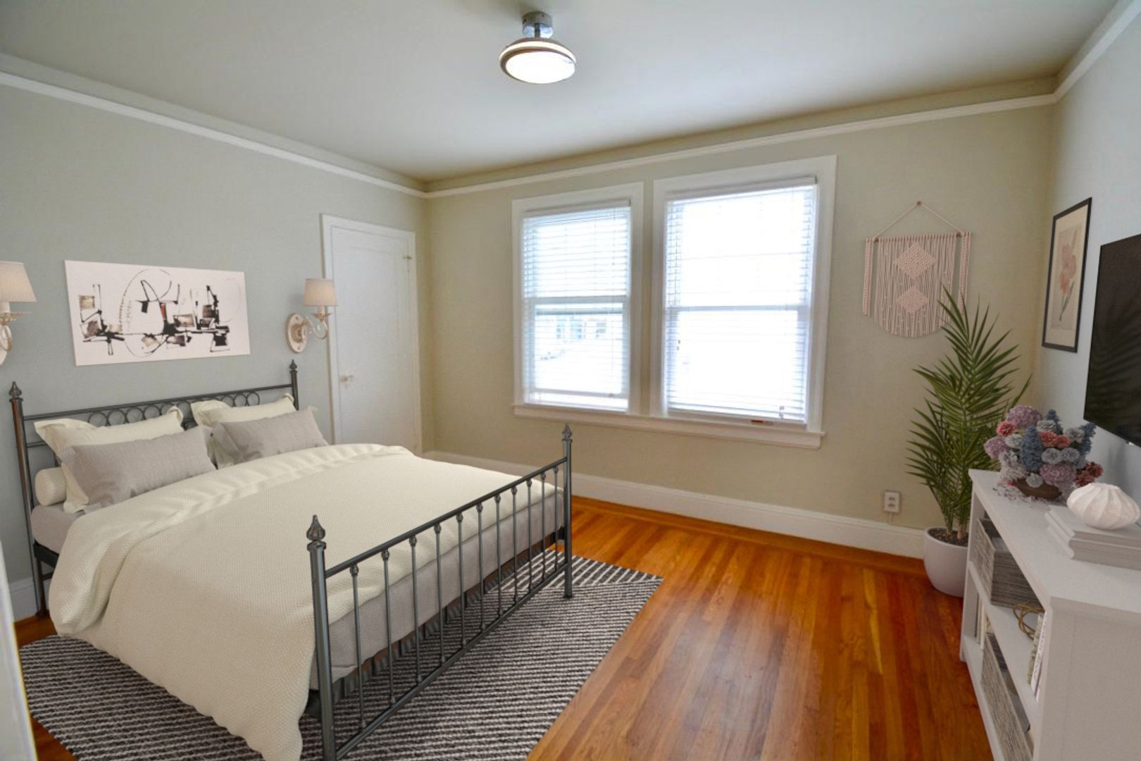 2401 32nd Avenue - Main Image