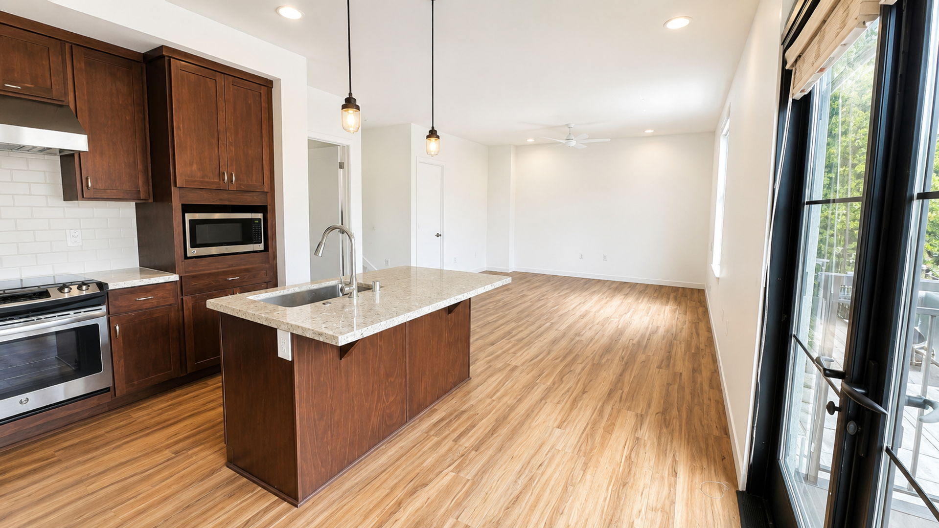 107 G St - 209 - Main Image