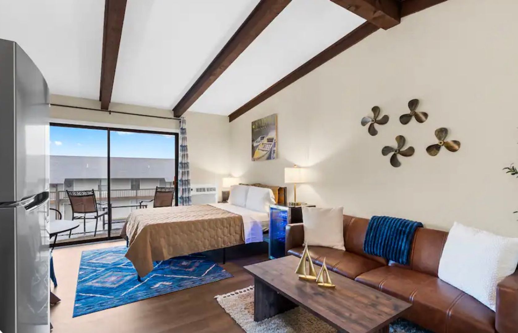 Kimberling City Condo: 100 Getaway Circle