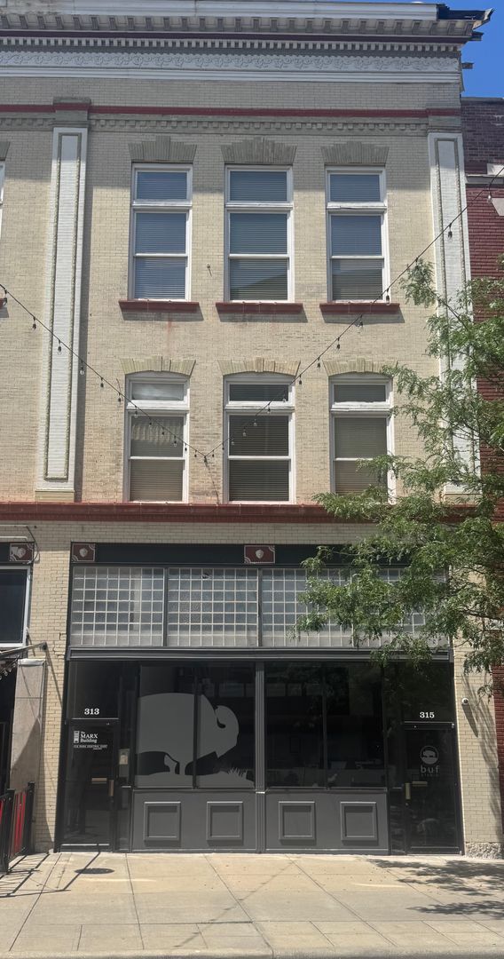 Springfield Condo: 313 Park Central E, Unit 303