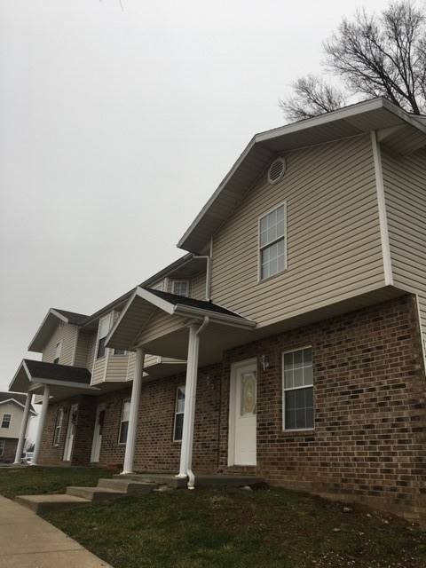 Ozark Apartment: Petrus Circle