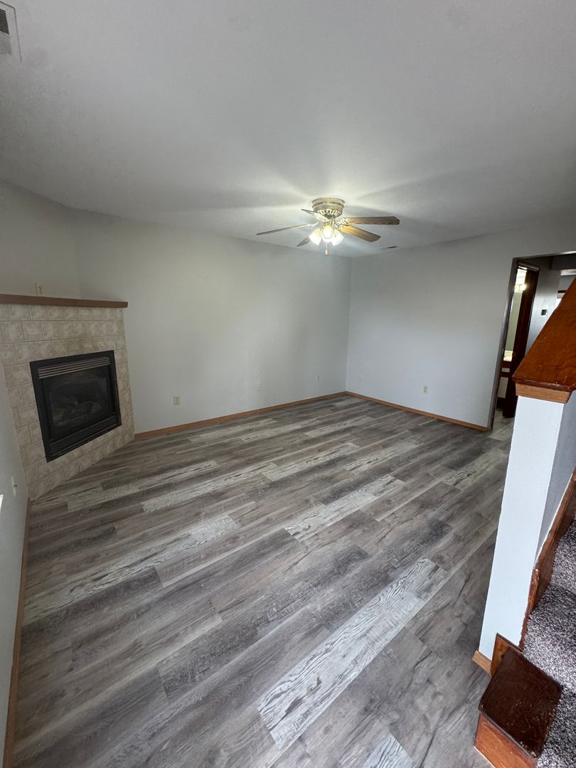 Ozark Apartment: Petrus Circle