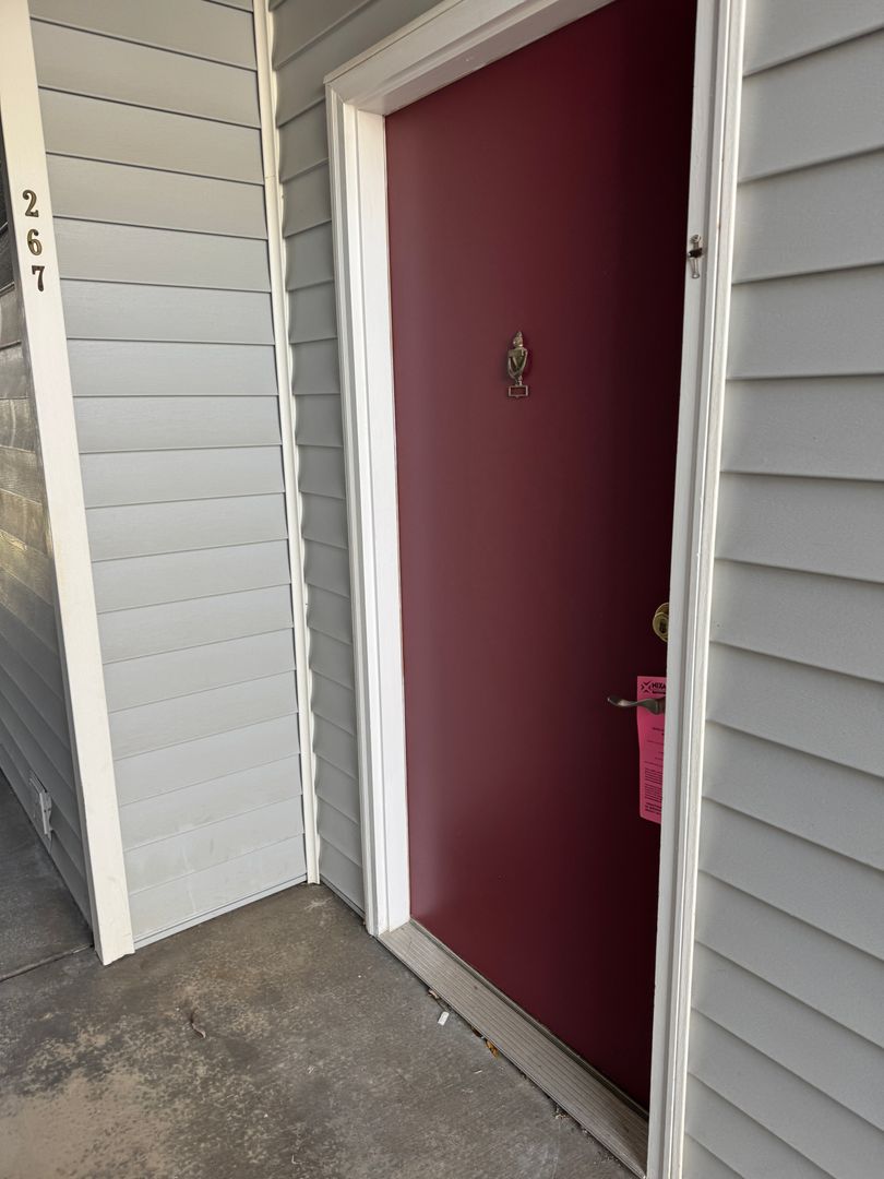 Nixa Apartment: 1869 N Calhoun