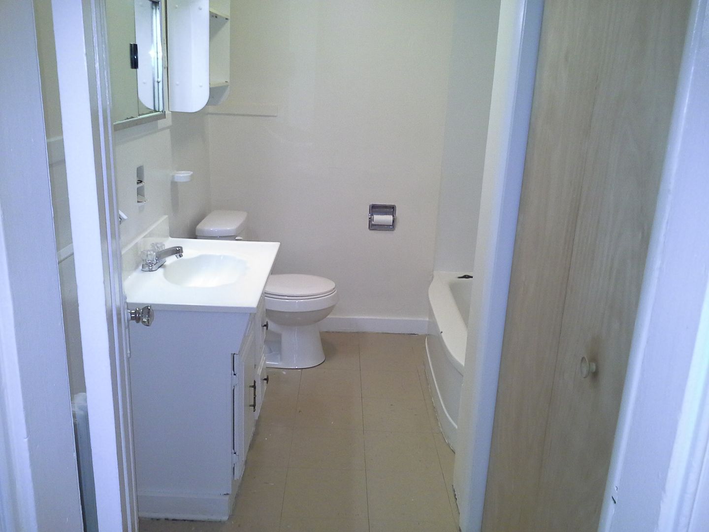 Lock Haven Apartment: 106 E Church St