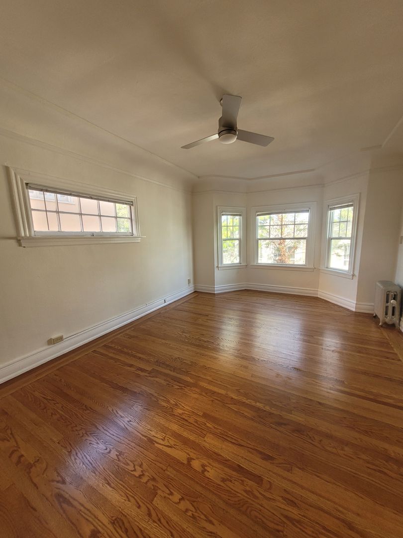 Oakland Apartment: 444 Lee Street