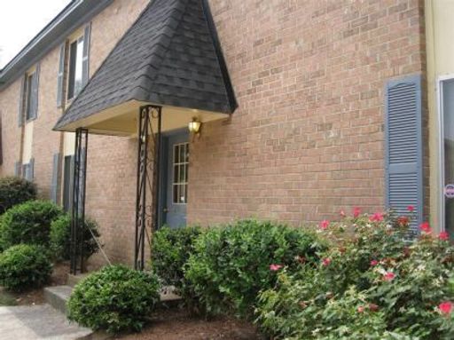 Rosewood condo – photo 1
