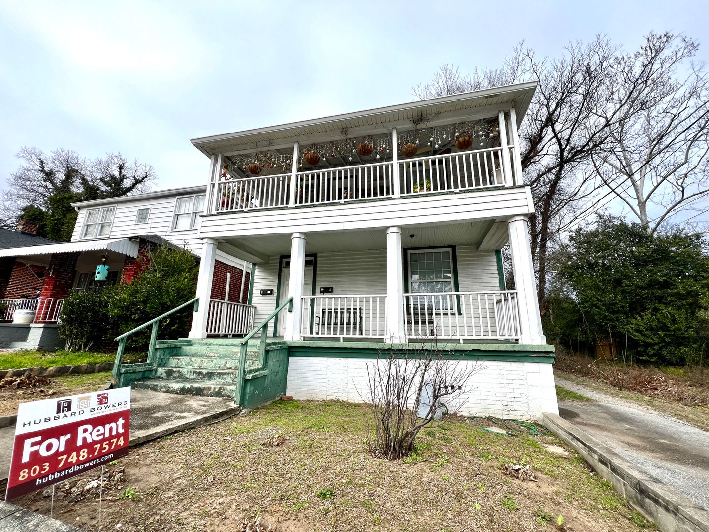 Columbia House: 2323 Stark Street