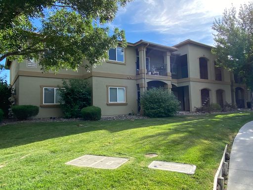 NW Reno Luxury 3 Bedroom Condo - Fitness Center, Pool, Club House – photo 1