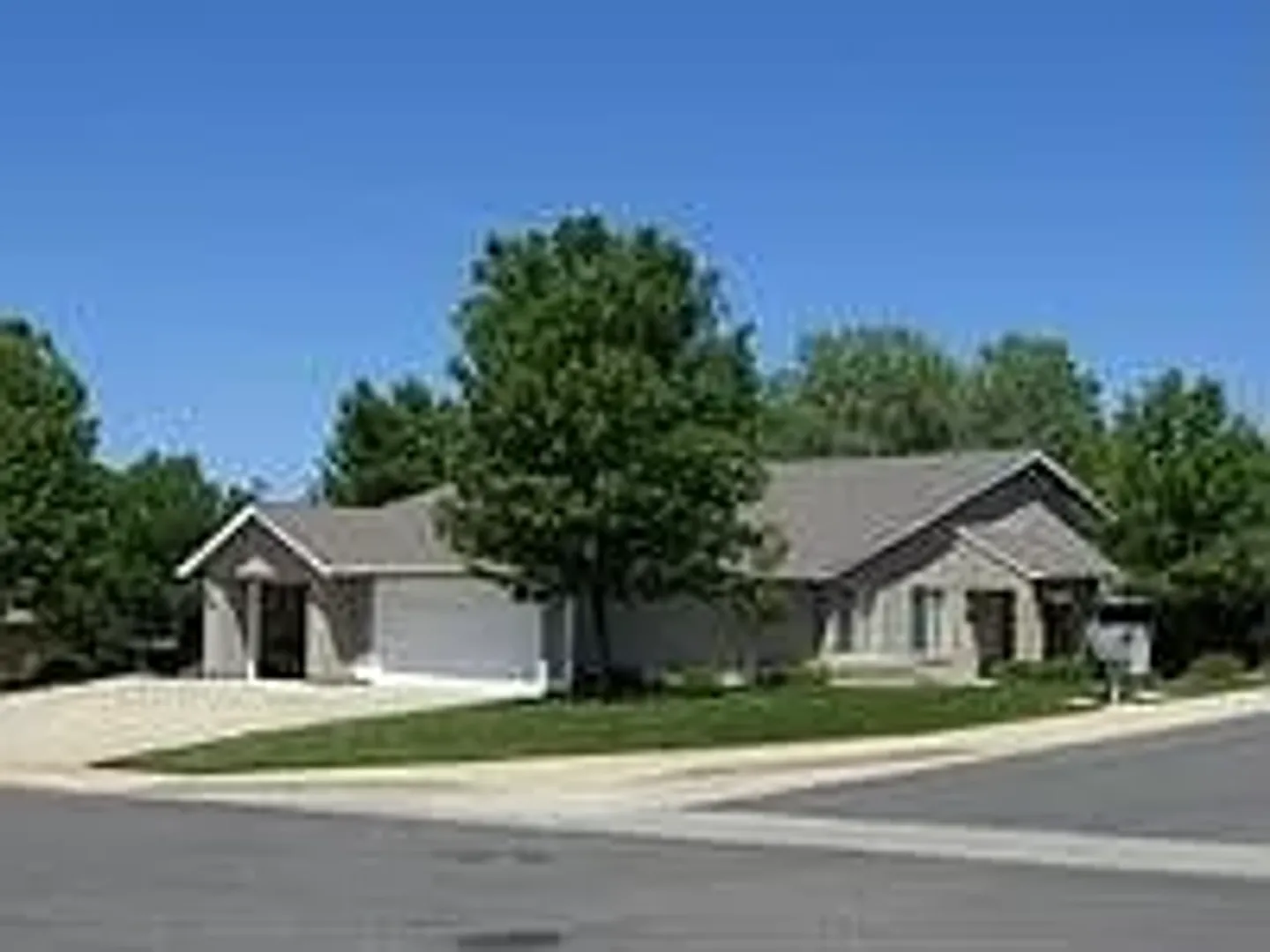 Redding Multiplex: 4597 Lynbrook Loop