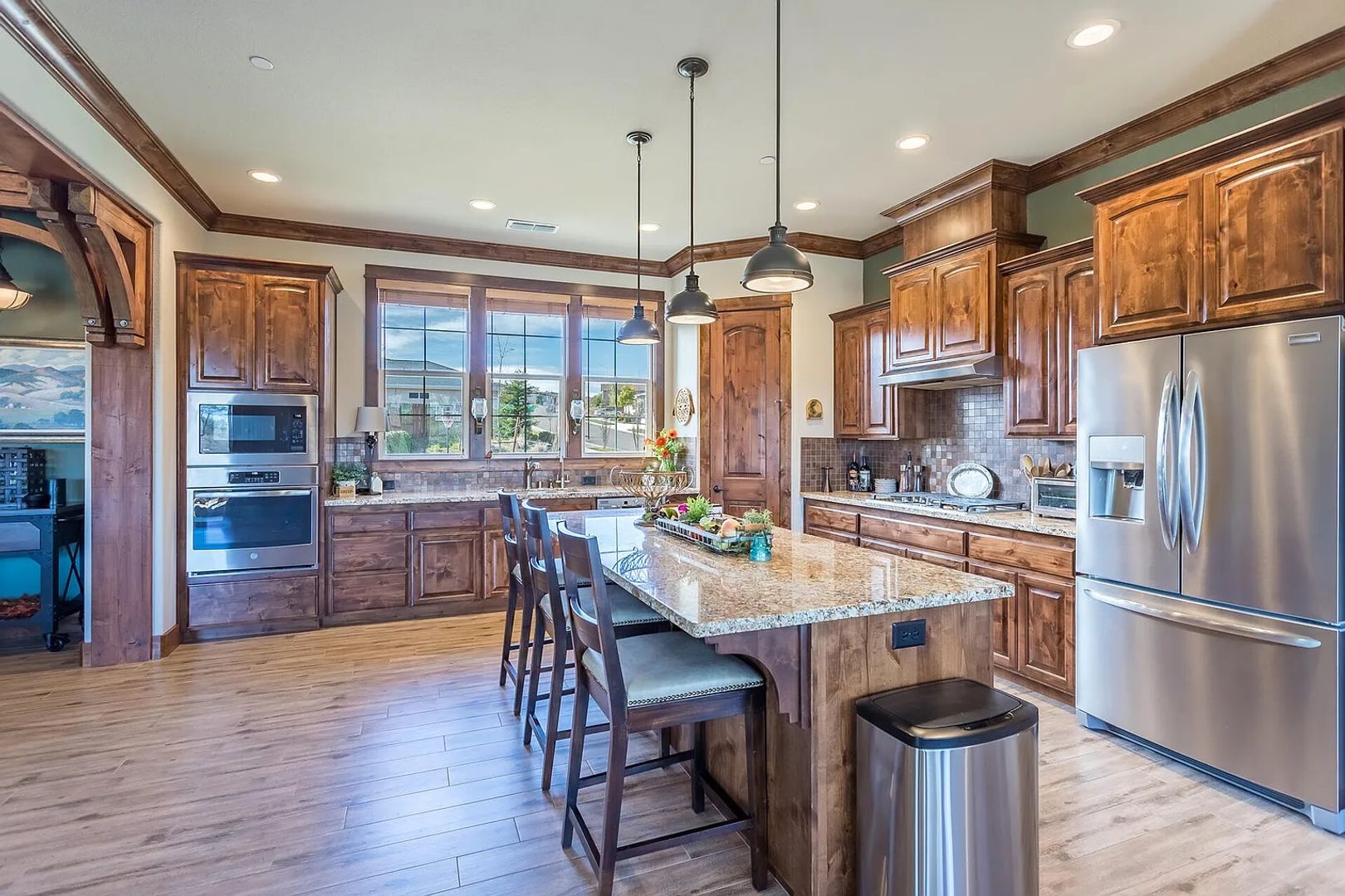 Redding House: 340 Stinson Loop