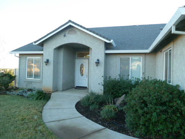 Shasta Lake House: 4180 Pembroke Ln.