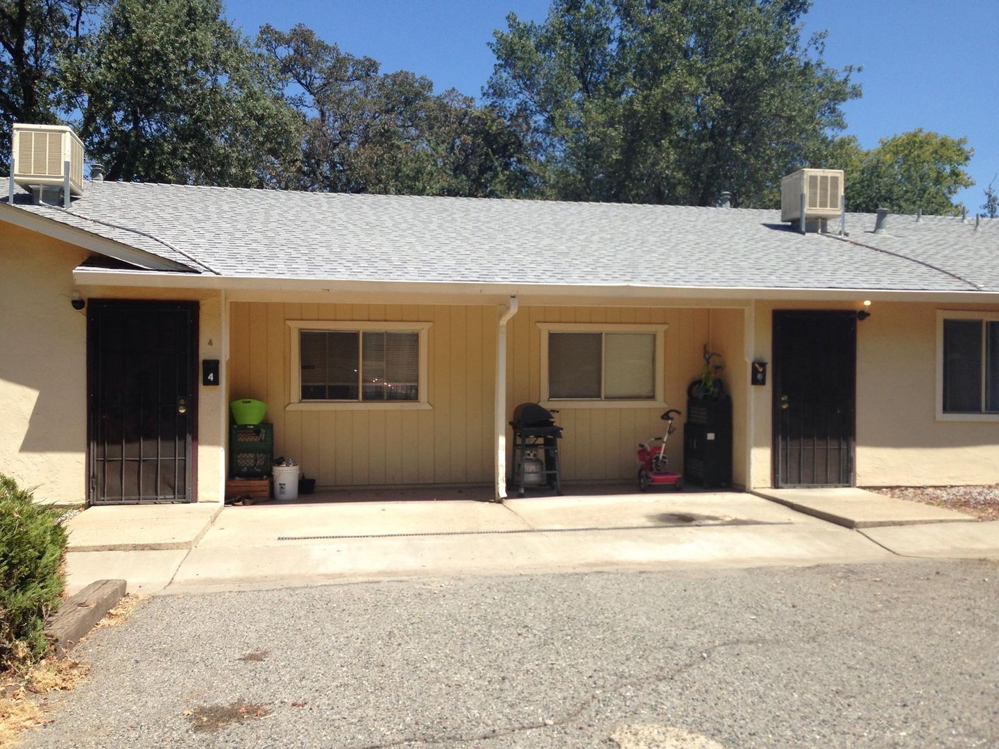 Redding Apartment: 1936 9th Street