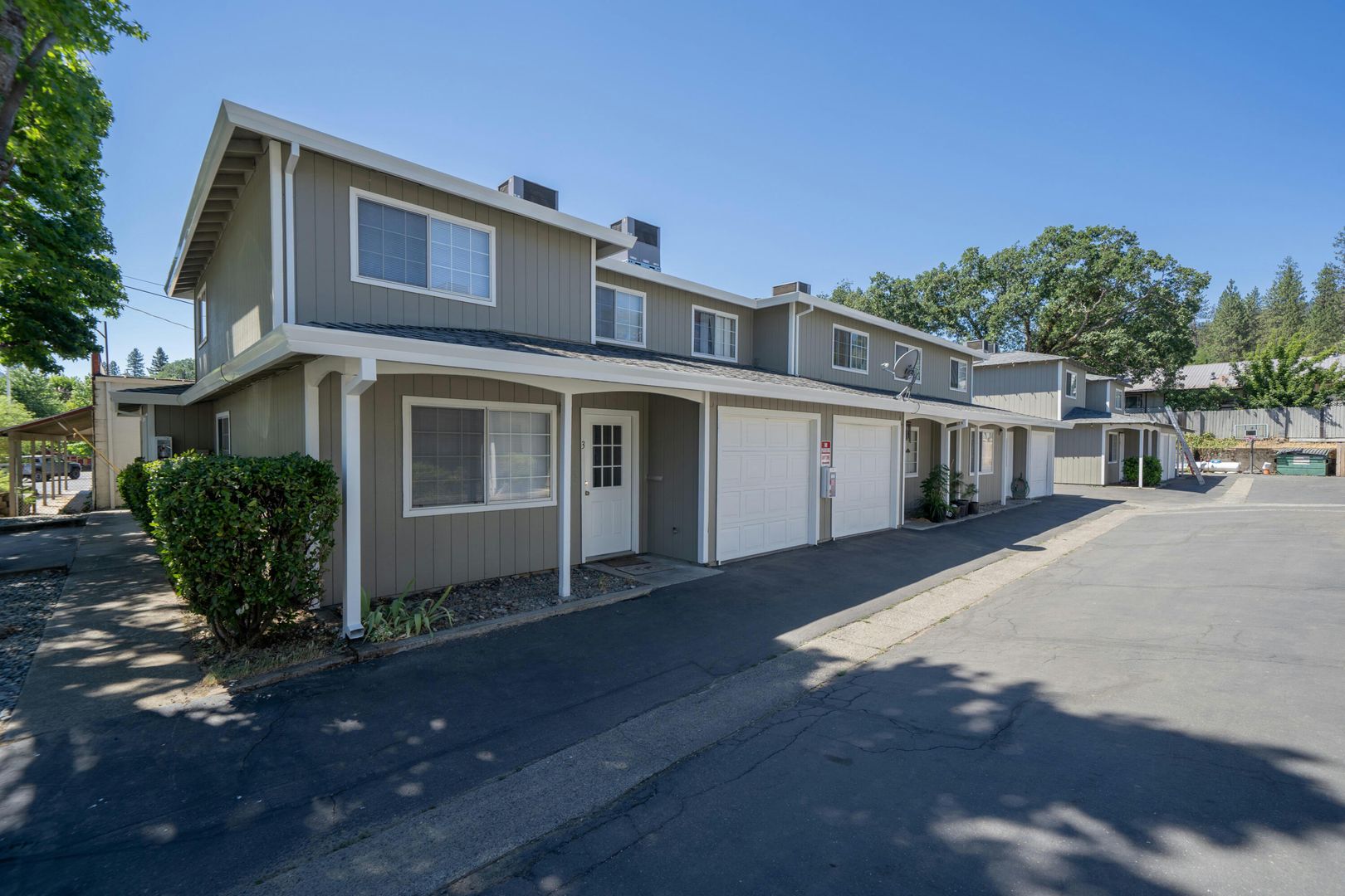 Weaverville Apartment: 10 S. Miner St.