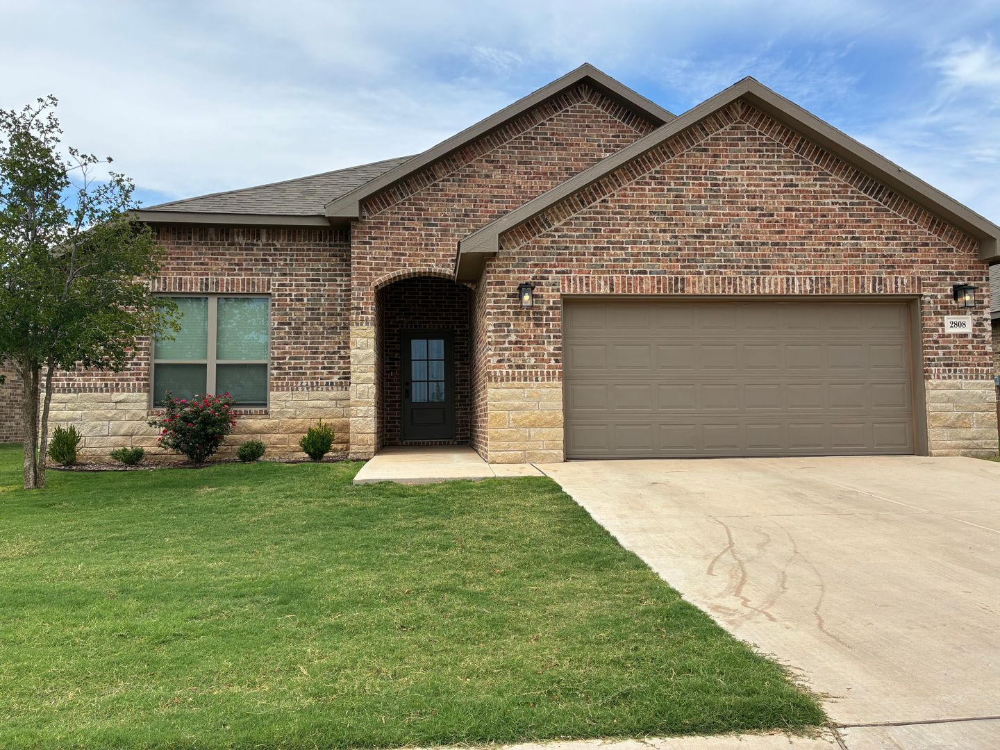 Lubbock House: 2808 134th St