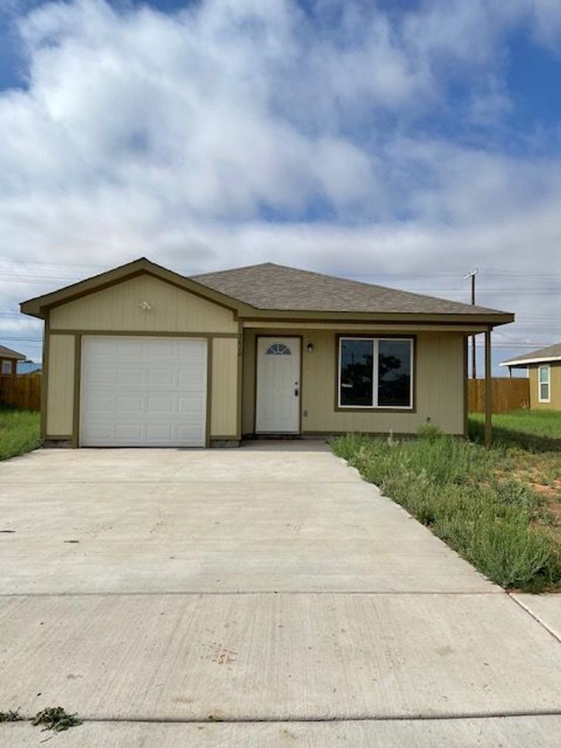 Lubbock House: 3610 E. 3rd Place