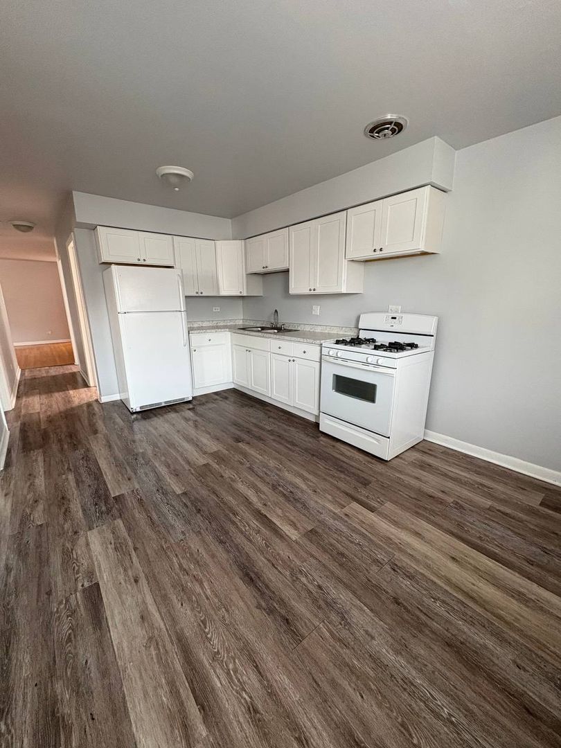 River Grove Apartment: 8827 West Grand Ave  IL