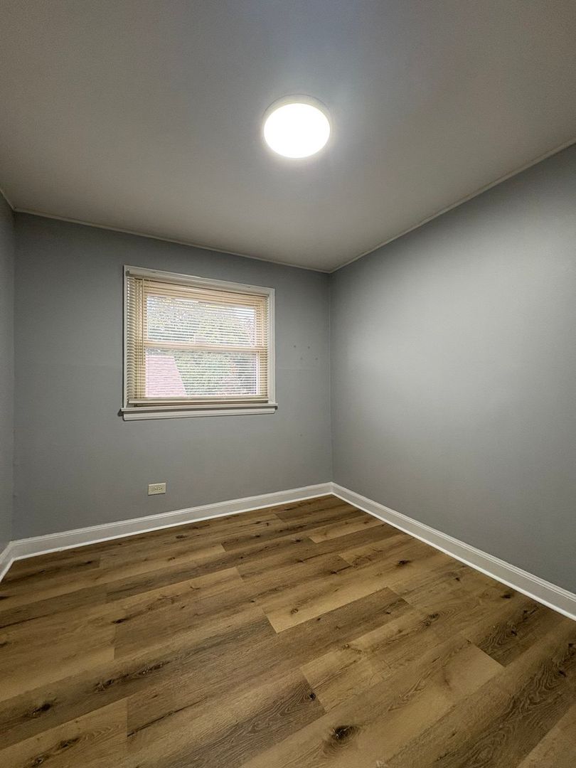 River Grove Apartment: 2560 Clinton St River Grove