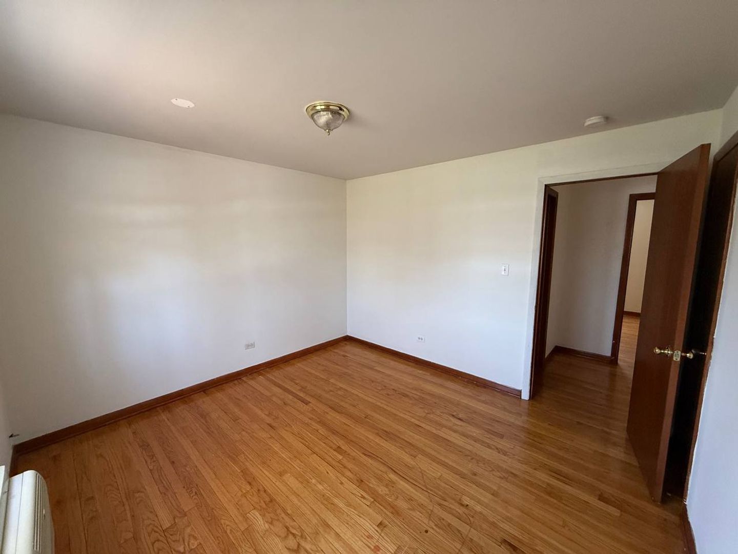 Palatine Apartment: 145 E Palatine Rd