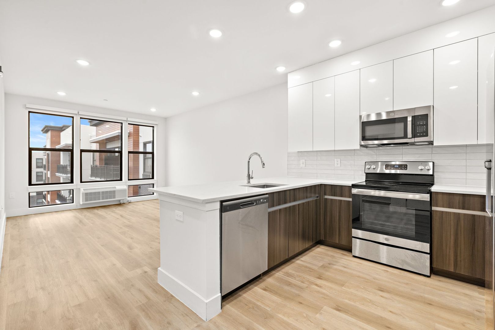 Fairview Apartment: 333 Bergen Blvd