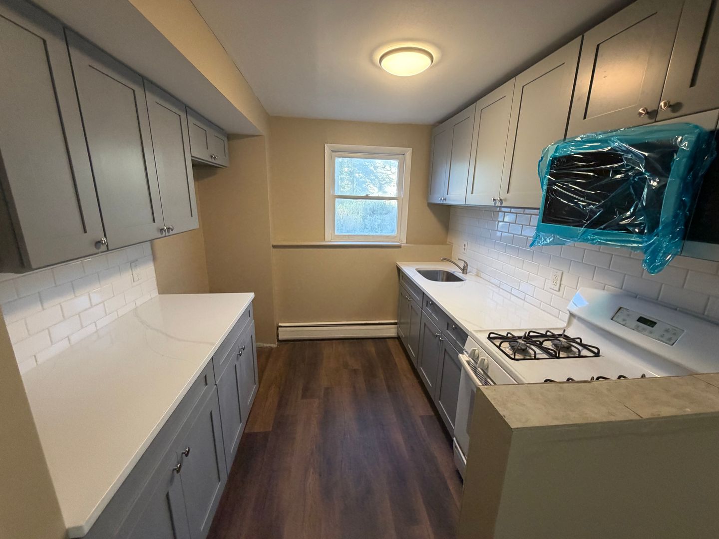 Goshen Apartment: New-66 Green street