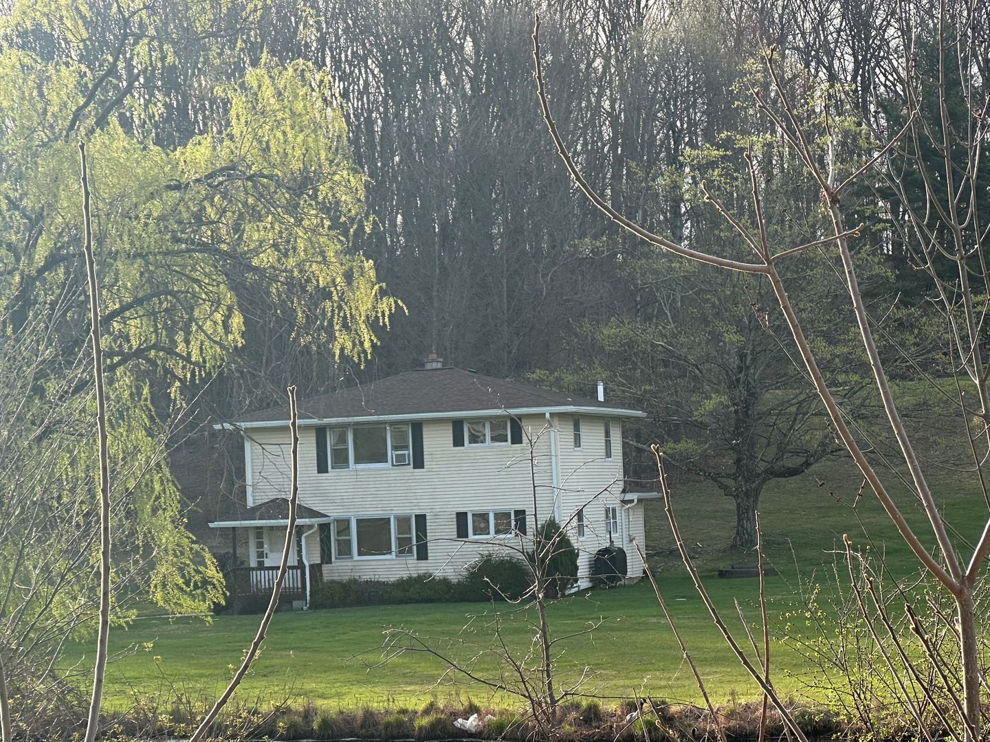 Circleville Apartment: 13-15 Risco Road