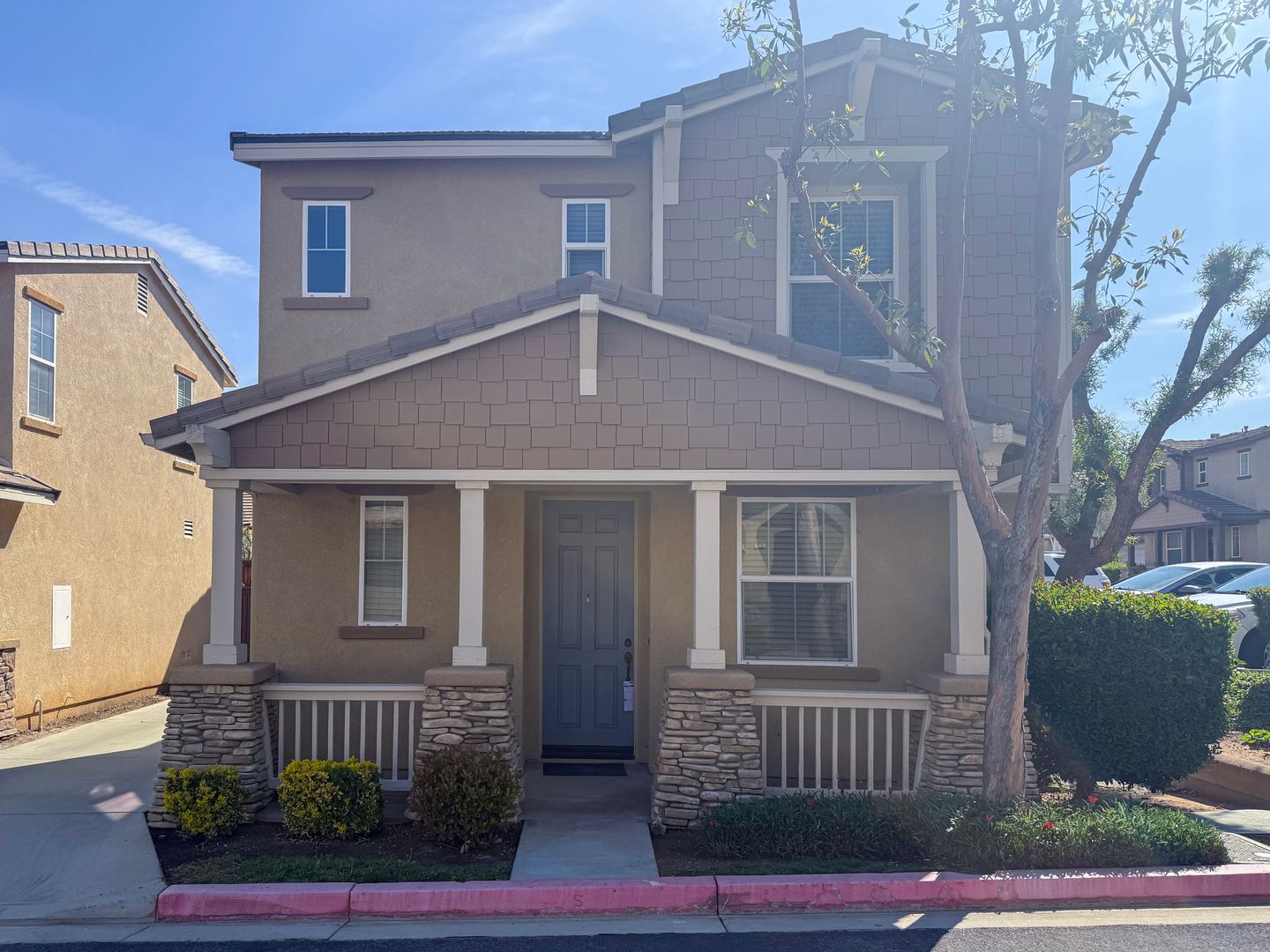 Redlands House: 60 Crocus St