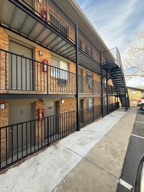 Spacious Two Bedroom Golden Condo