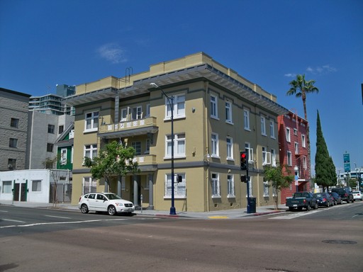 Studios for Rent – photo 1