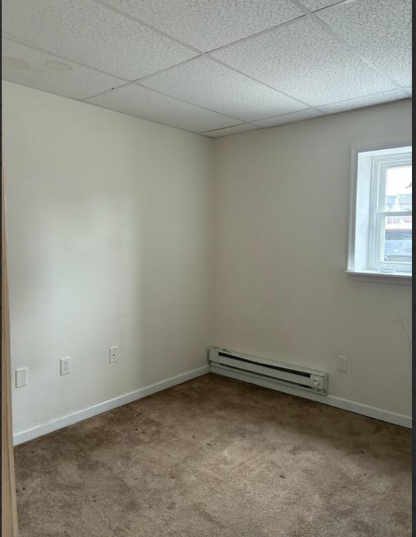 Hanover Apartment: 113 E. Middle Street 1-4