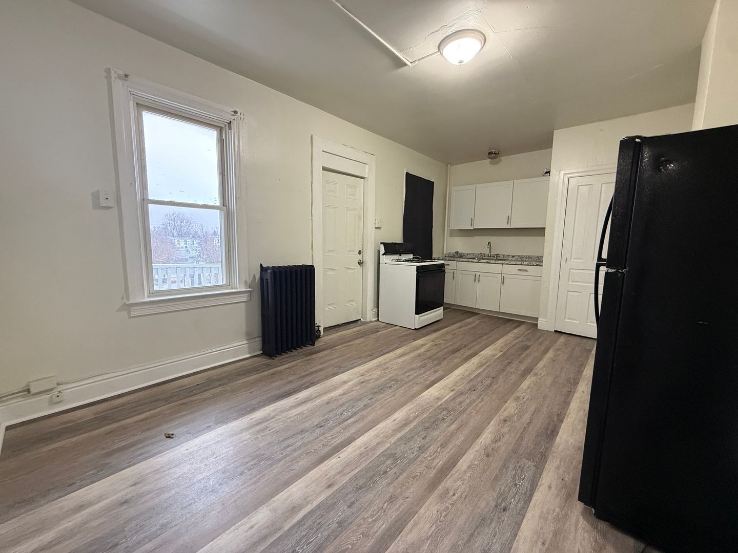 York Apartment: 274 Jefferson St