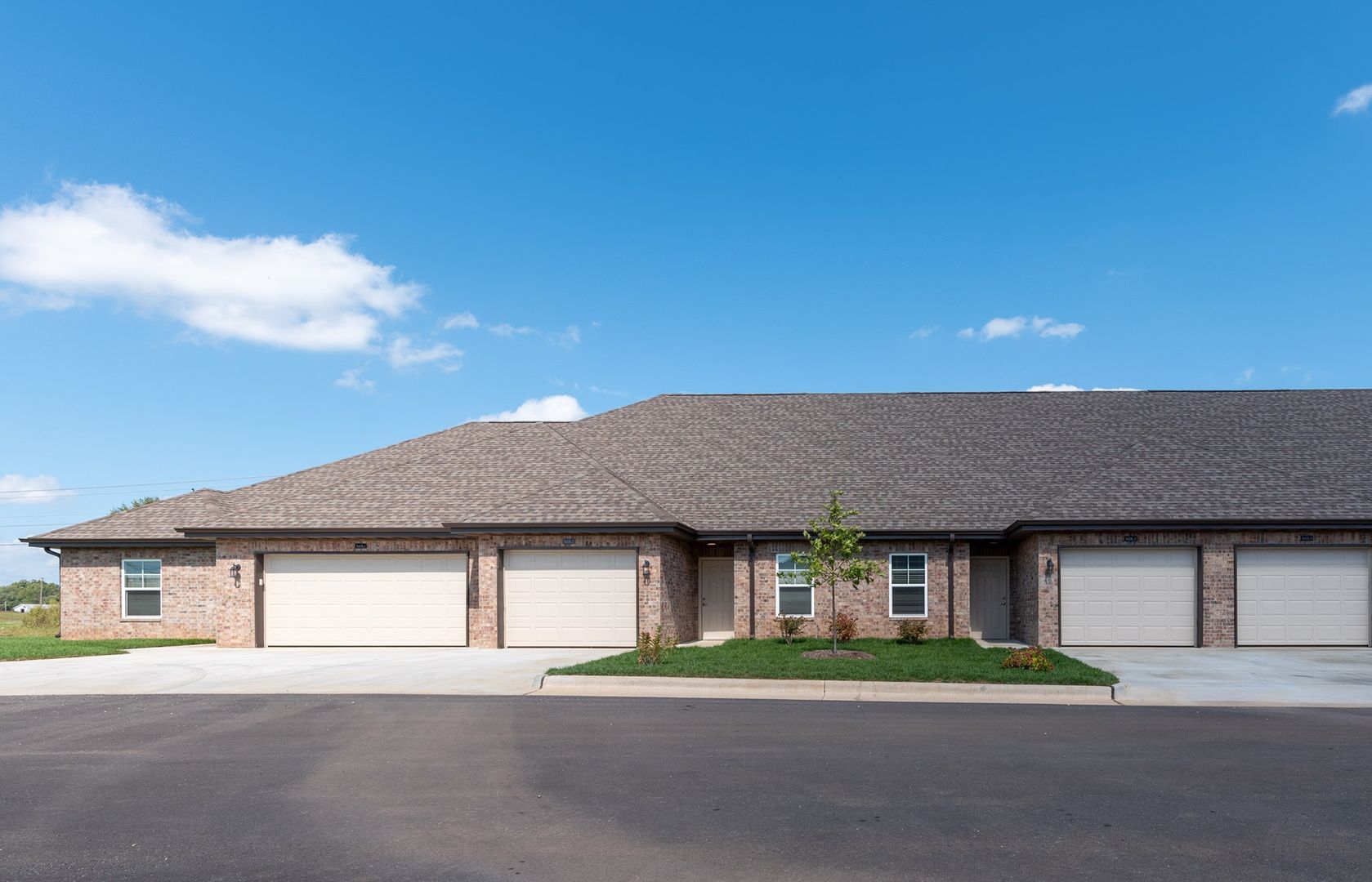 Ozark Apartment: 5620 N Farmer Branch Rd