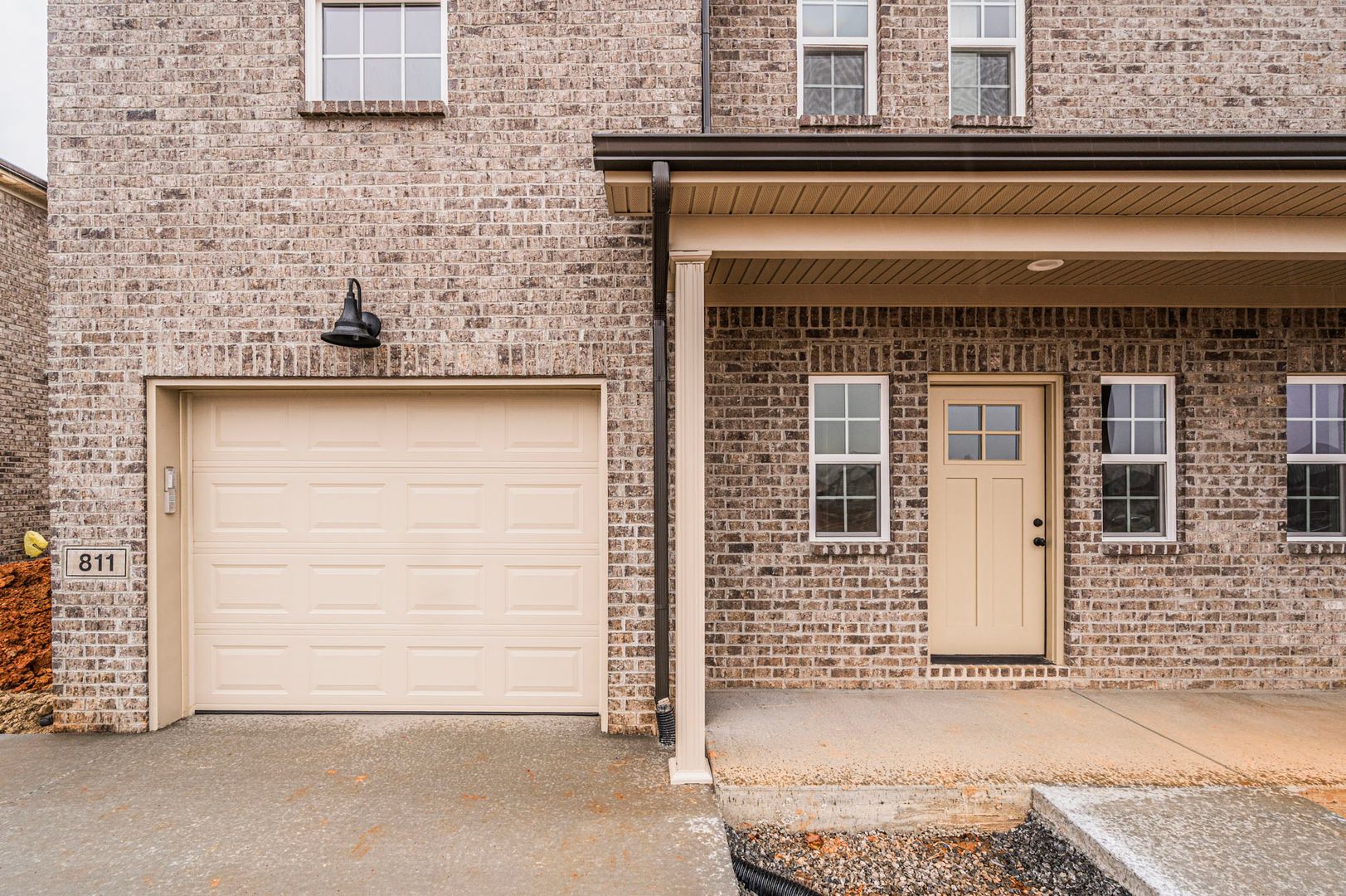 Bowling Green Apartment: 809/811 Rodeo Lane