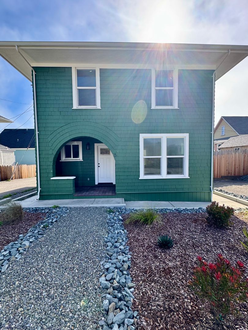 Samoa House: 5 Rideout Street