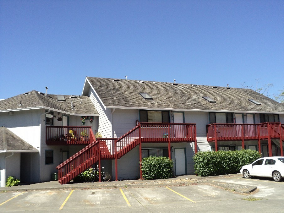 Arcata Apartment: 800 Crescent