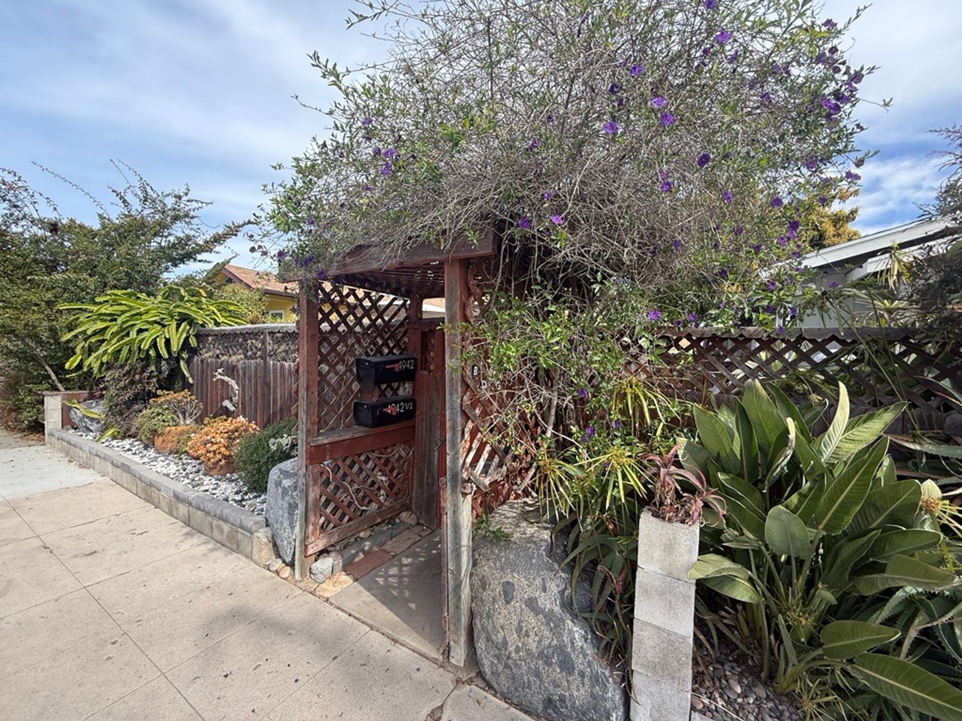 San Diego Apartment: 4940 Brighton Ave