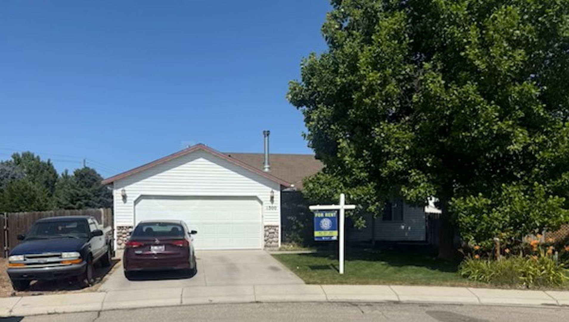 Nampa House: 1300 W. Hasket Cir.