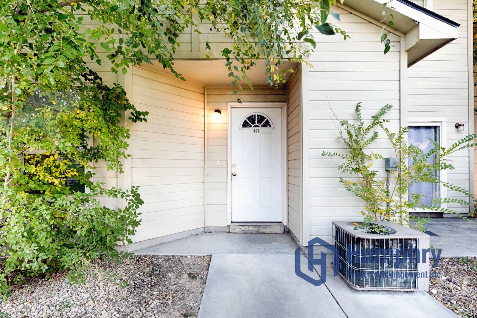 Nampa House: 1450 W. Bonneville Cir. #102