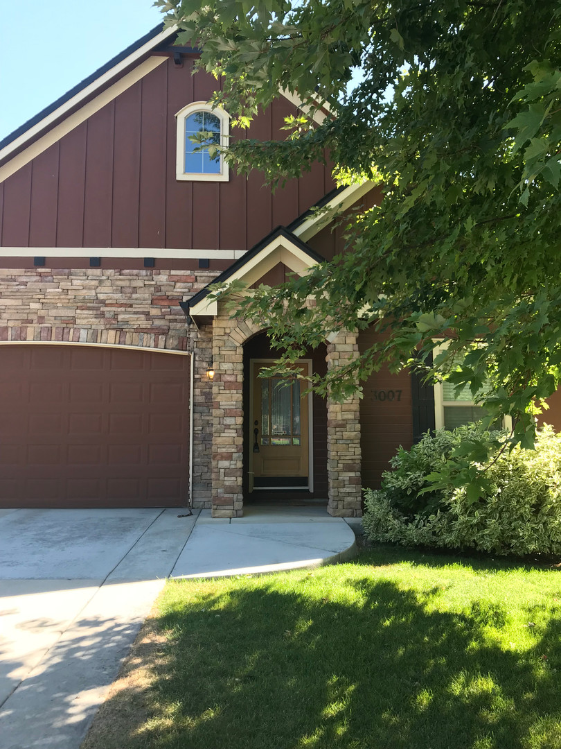 Eagle House: 3007 E. Shadowband Ct.