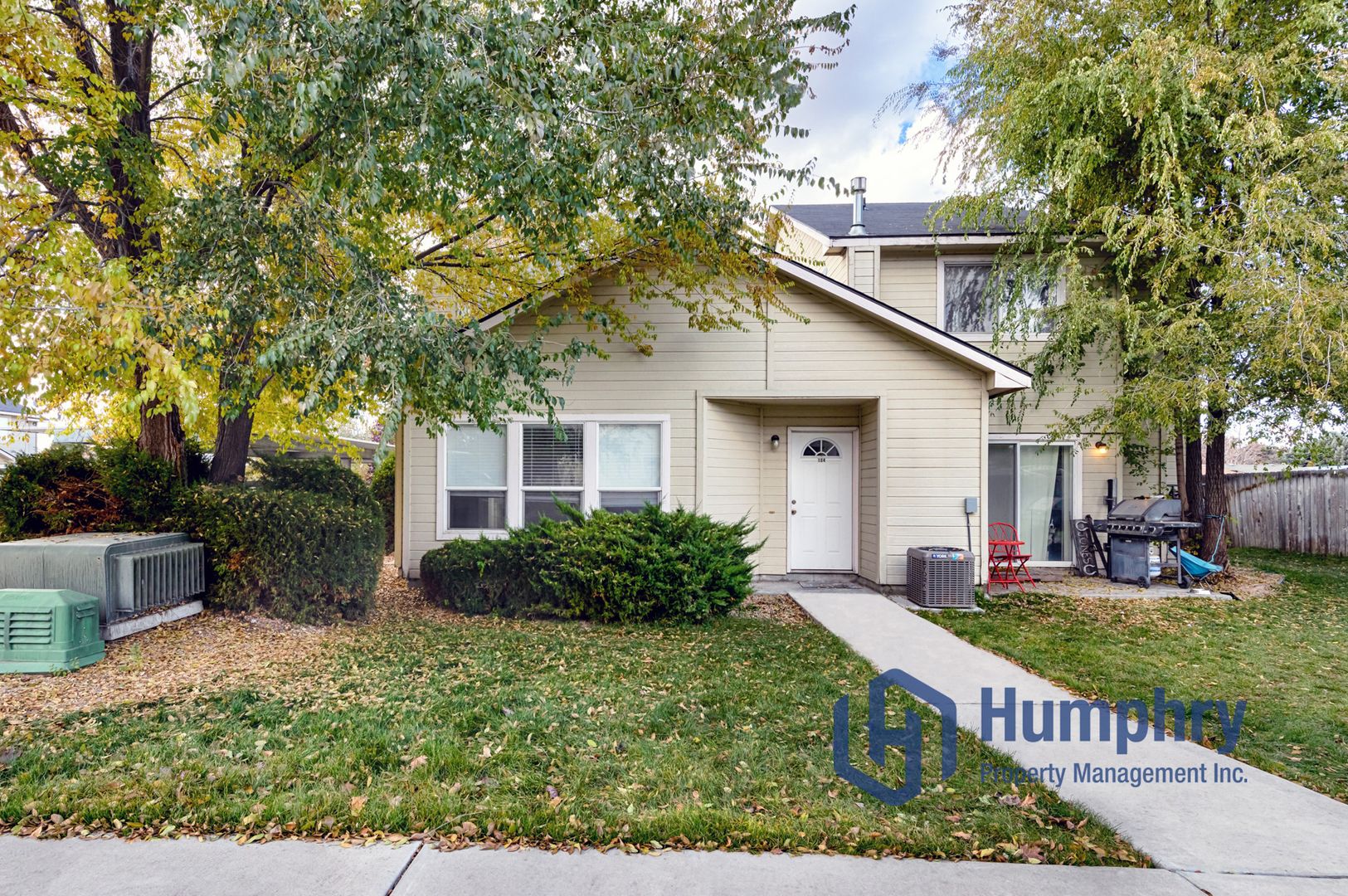 Nampa House: 1450 W. Bonneville Cir. #104