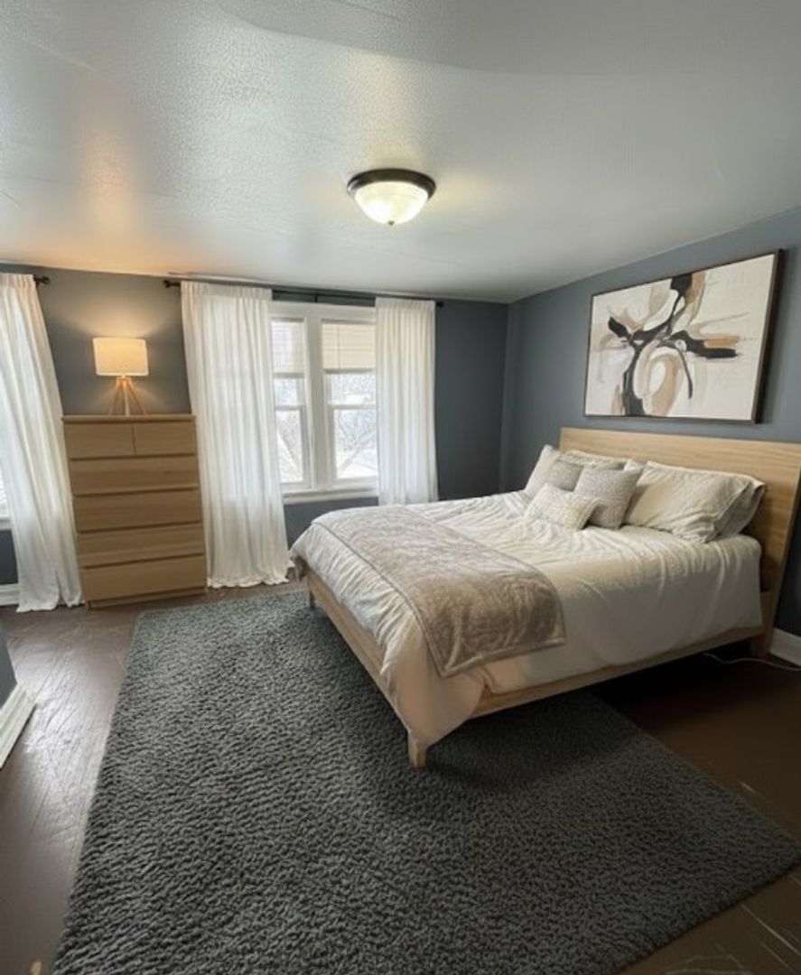 Waterloo Apartment: Mullan Townhomes